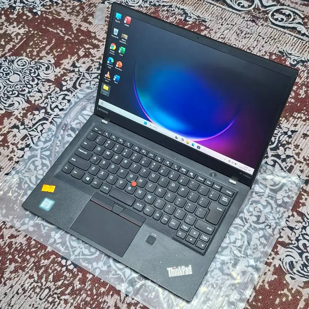 Laptop second Thinkpad X1 Carbon INTEL CORE i7-7500U Ram 8gb SSD 256GB