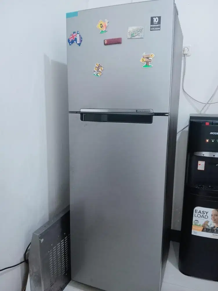 Kulkas Samsung 2 Pintu 256L