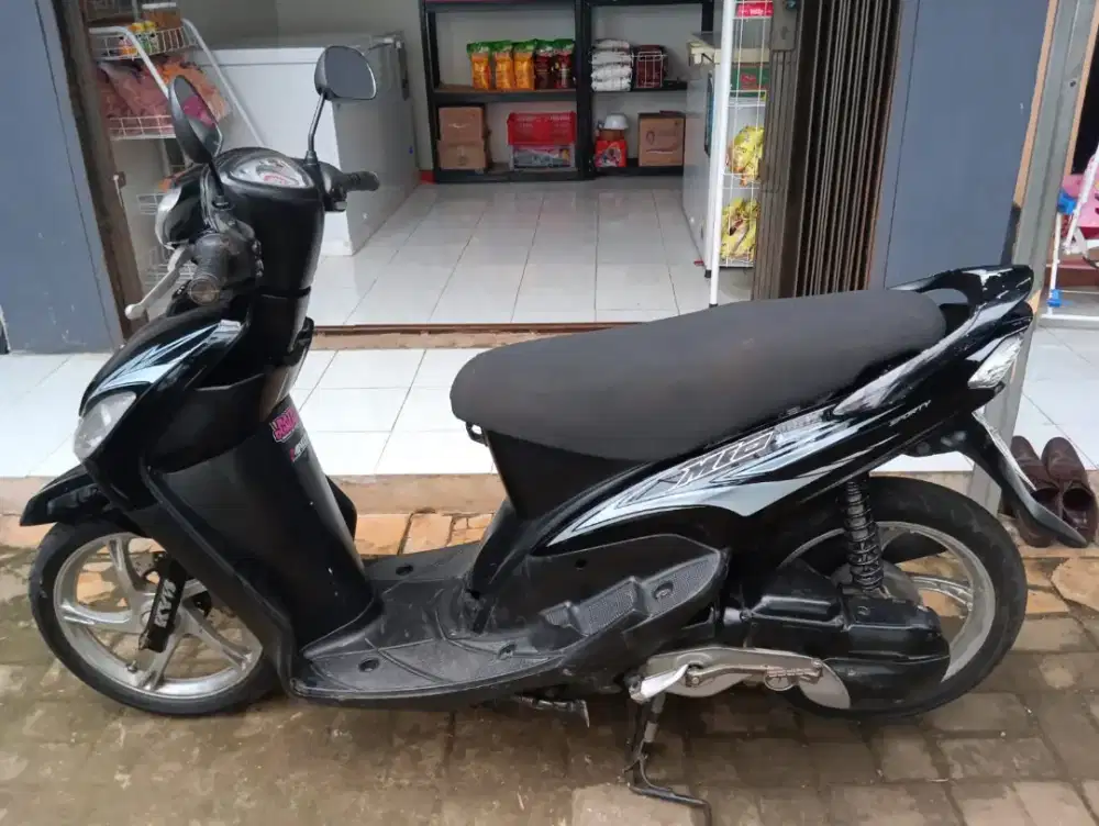 Di Jual motor mio smile 2009 mesin halus ss komplit pjk telat tahun ,