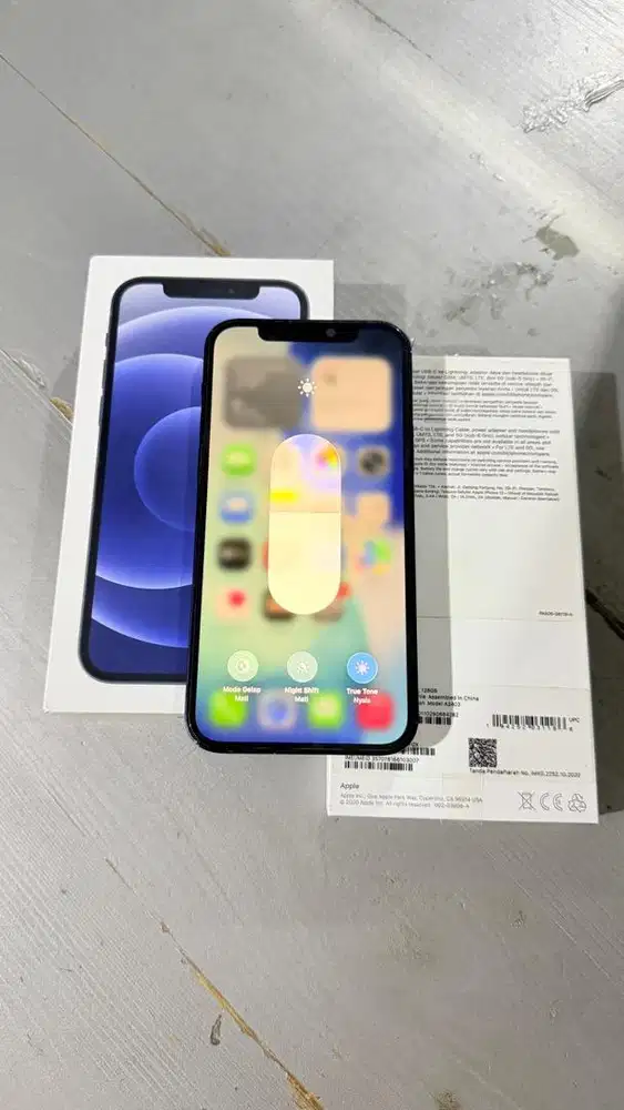 Iphone 12 Black 128GB Resmi Ibox Lengkap