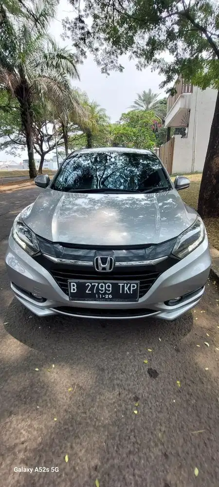 HR-V second tangan pertama