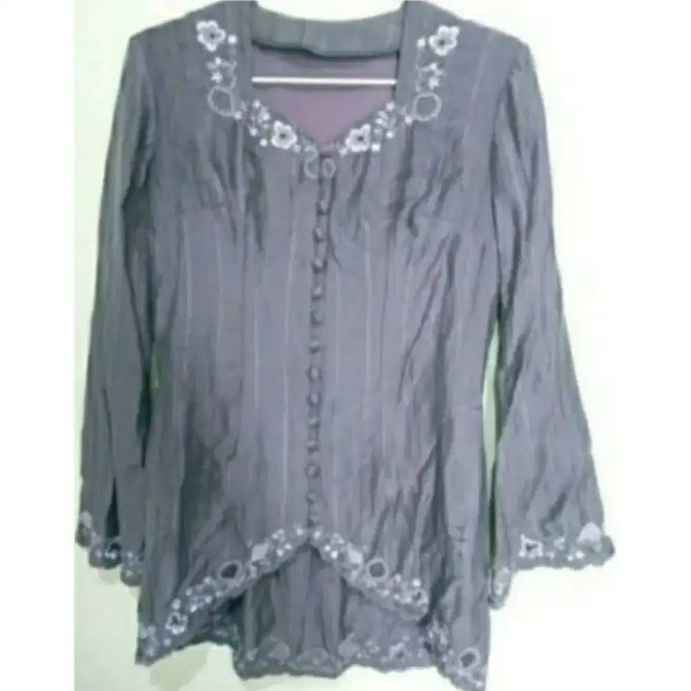 GRATIS / FREE - KEBAYA WANITA / WOMEN JAVANESE BLOUSE 001
