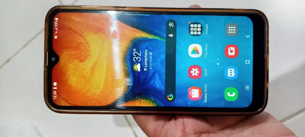 Samsung Galaxy a20