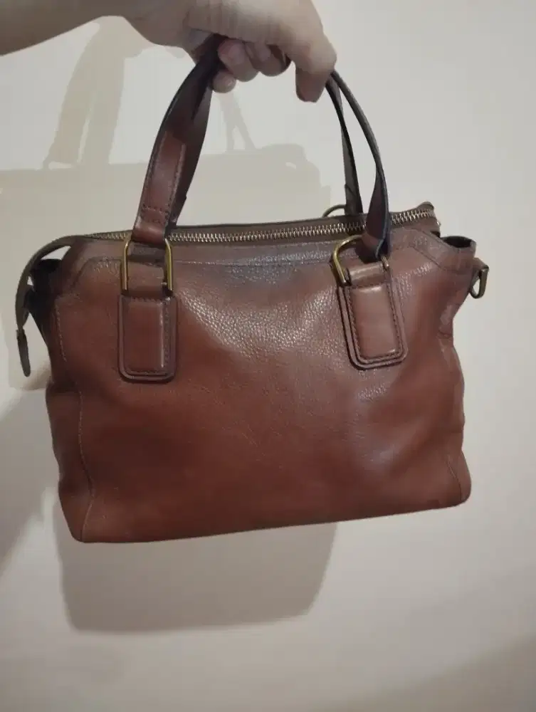 Preloved tas kulit Fossil