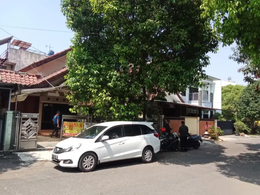 dijual rumah hitung tanah di Batununggal Mulia