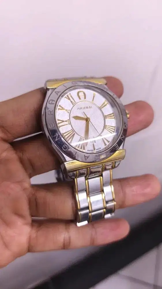 Jam tangan bekas Aigner