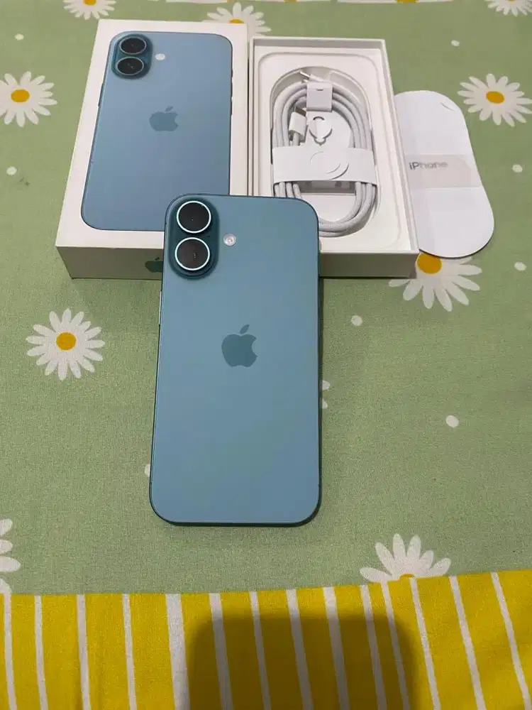 Iphone 16 128 GB Teal iBox Garansi ON April 2027