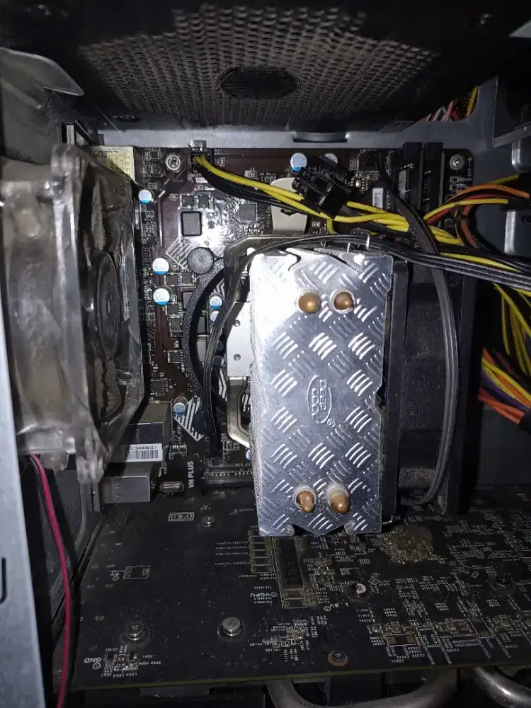 Motherboard h110 msi pro vh plus + processor i7 7700