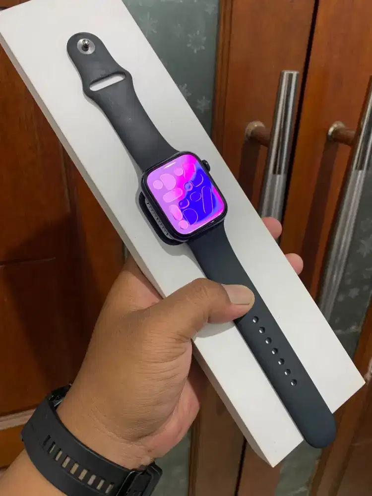 Apple Watch Series 7 45mm Resmi Indonesia
