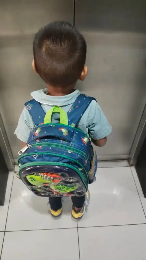 Pengasuh anak usia 4 tahun