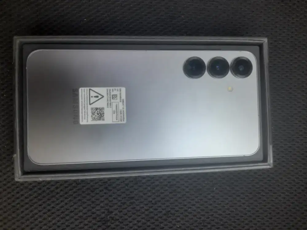 Samsung S25 plus 12/512