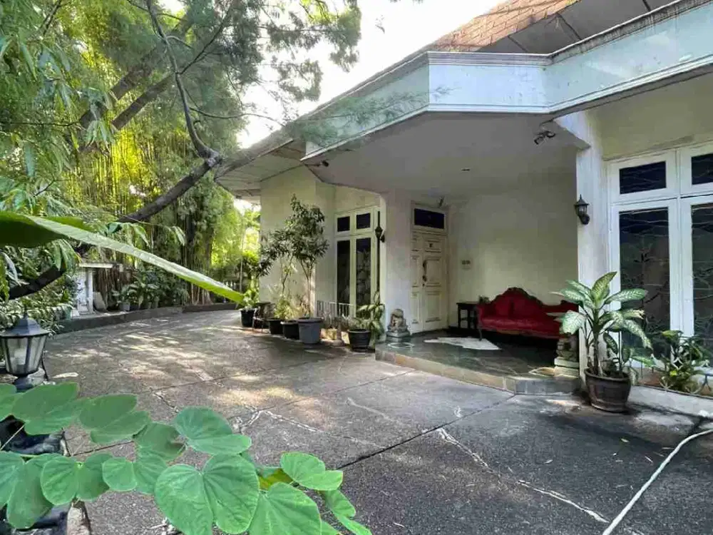 DI JUAL RUMAH HITUNG TANAH JL BRAWIJAYA JAKARTA SELATAN