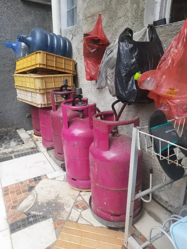Tabung gas 12 kg pink