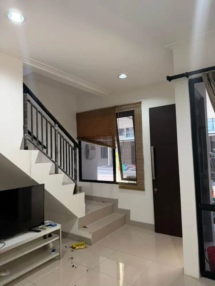 Rumah disewakan cluster california 2 sudah ada ac