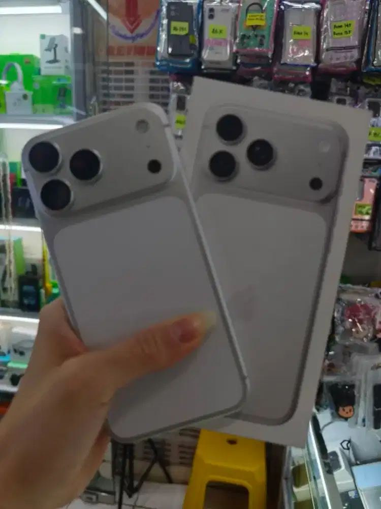 IPHONE 17 PROMAX 256GB SILVER 17X CAS