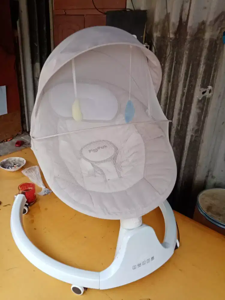 Ayunan elektrik bluetooth