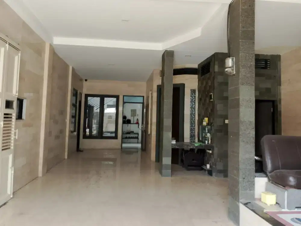Dijual Rumah Bagus 3 Lantai Siap Huni Dalam Komplek Holis Bandung