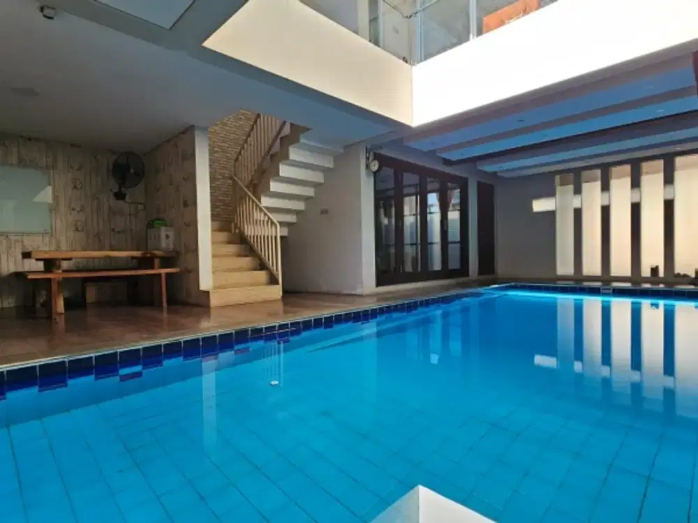 Dijual rumah modern private pool dlm cluster di bintaro sek 9