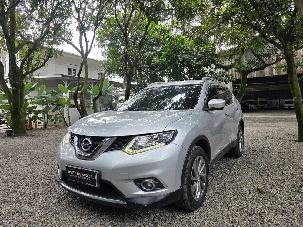ISTIMEWA Nissan Xtrail 2.5 AT Matic 2017 Silver ASTINA MOBIL No CRV