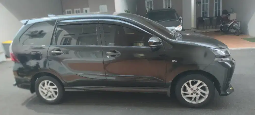 Jual Avanza Veloz 1.3 MT pribadi