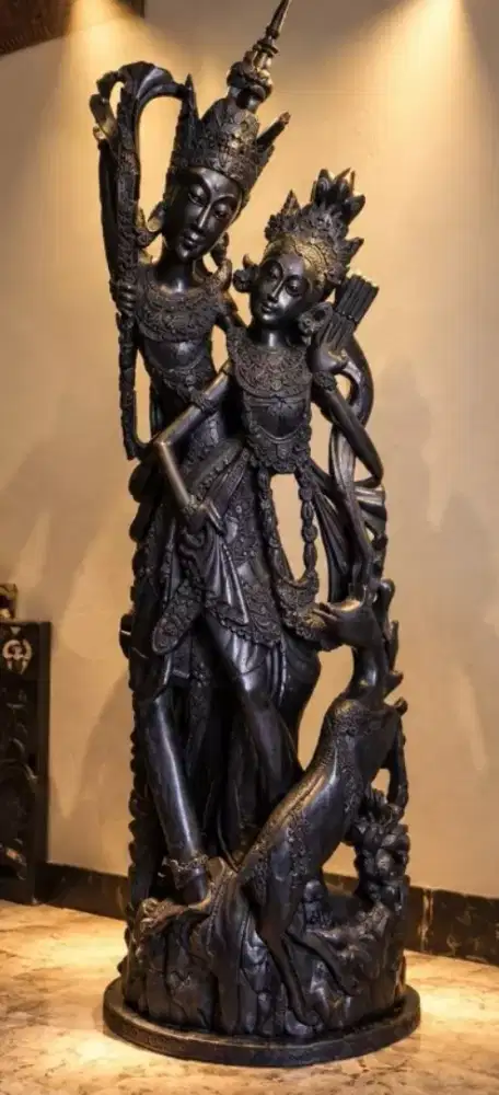 Patung ukir RAMA SHINTA