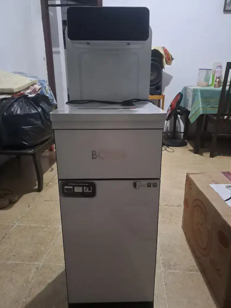 Dijual Smart Dispenser merk Bolde dan TV Lcd 32 merk LG