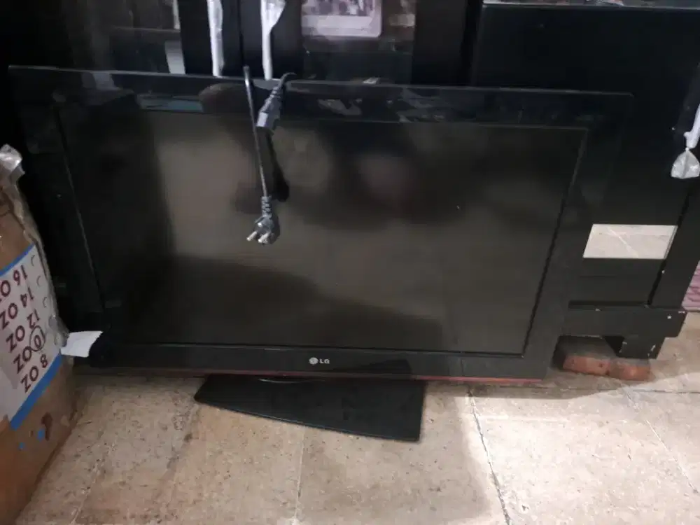 Dijual TV Lcd 32 merk LG