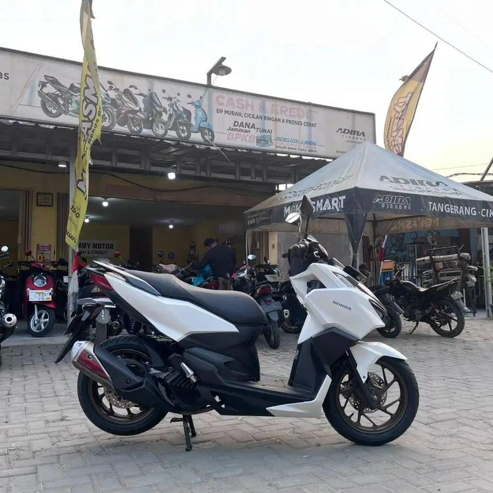 HONDA VARIO 160 CBS 2022 KREDIT DP 1.500.000