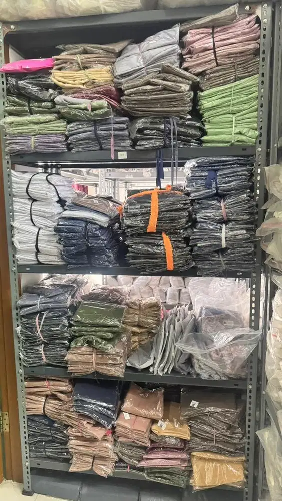 Lelang kerudung pashmina bergo segiempat