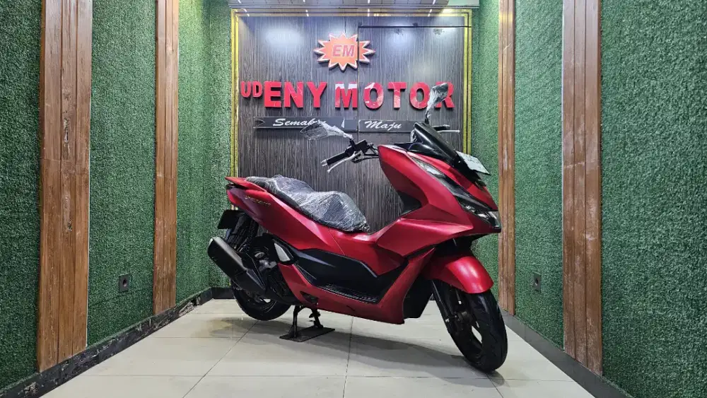 UD ENY MOTOR - Honda PCX 160 ABS thn 2023 mulus