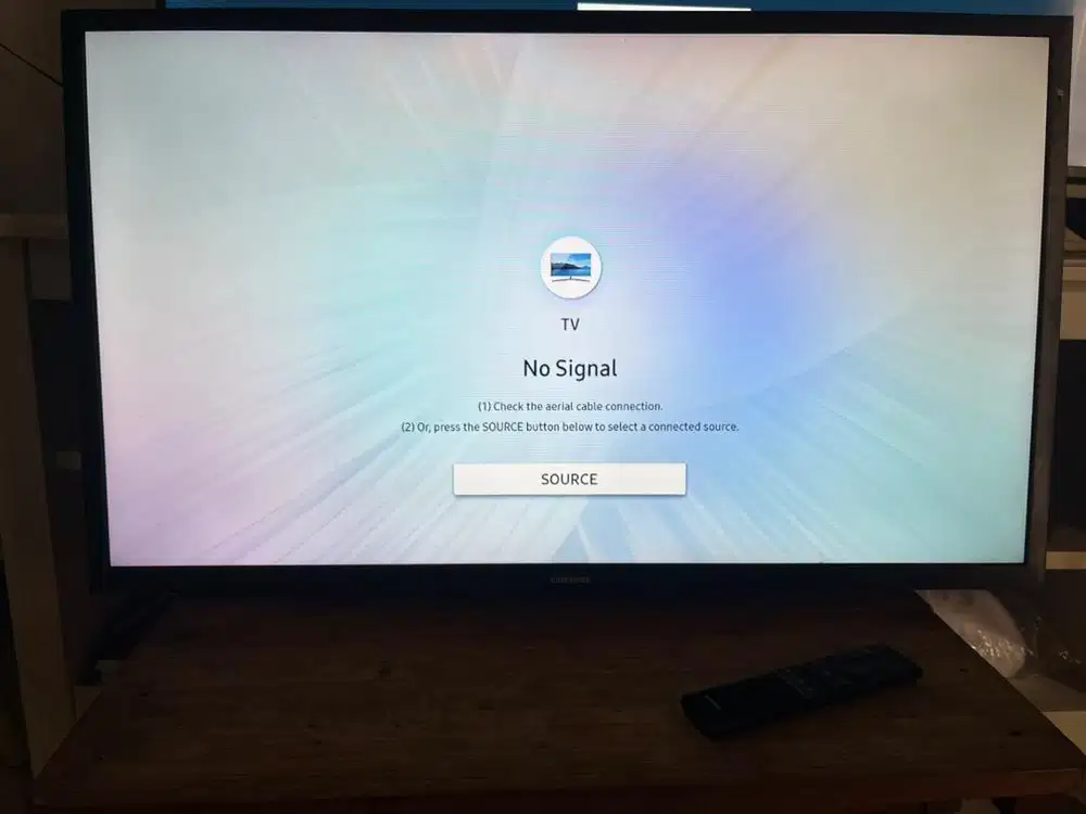 Smarttv merk samsung 32 inchi sangat jarang dipakai, masih bagus mulus