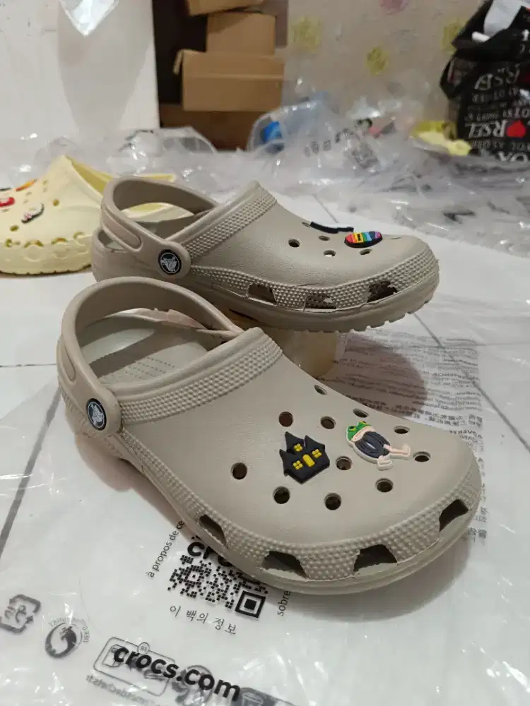 Crocs classic Reject cutting sz 40