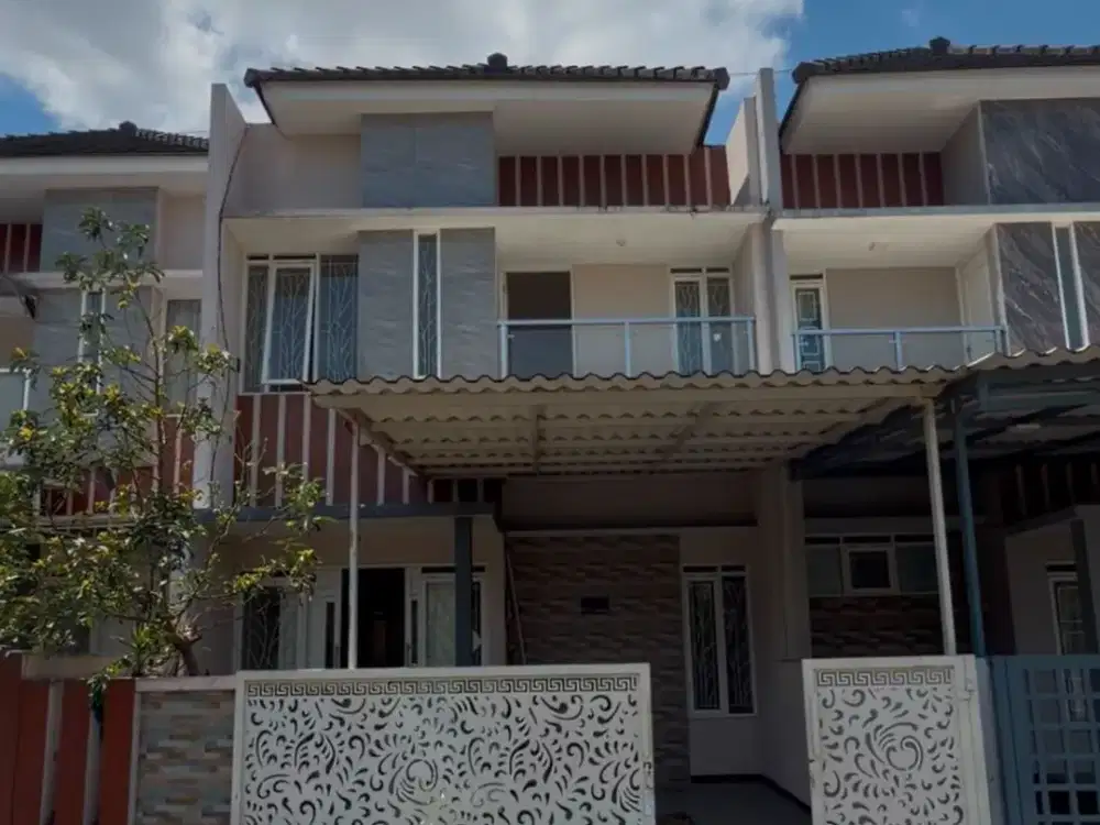 RUMAH VILLA DENGAN PRIVATE POOL,JUNREJO BATU