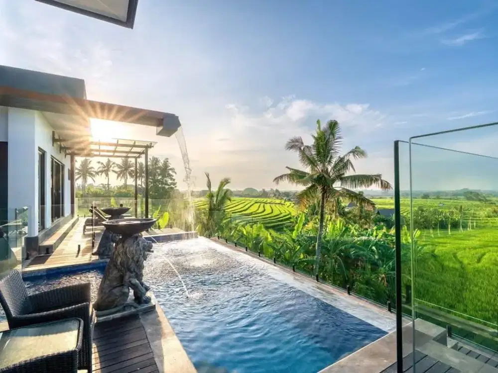 VILA MEWAH VIEW SAWAH PALING EKSKLUSIF DEKAT PANTAI PASUT