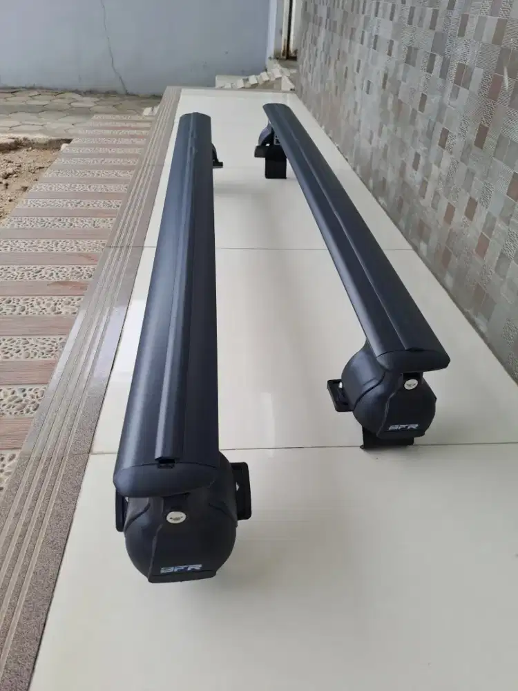 CrossBar Roof Rack Jepit Mobil Merk BFR