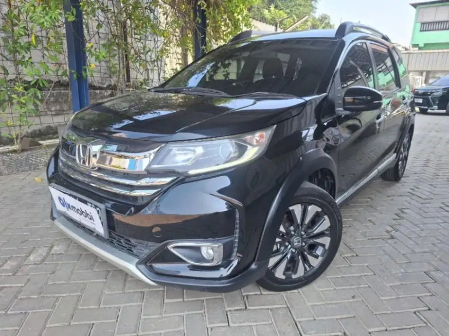 LOW DP Honda BR-V 1.5 E Bensin-AT 2021 TRO