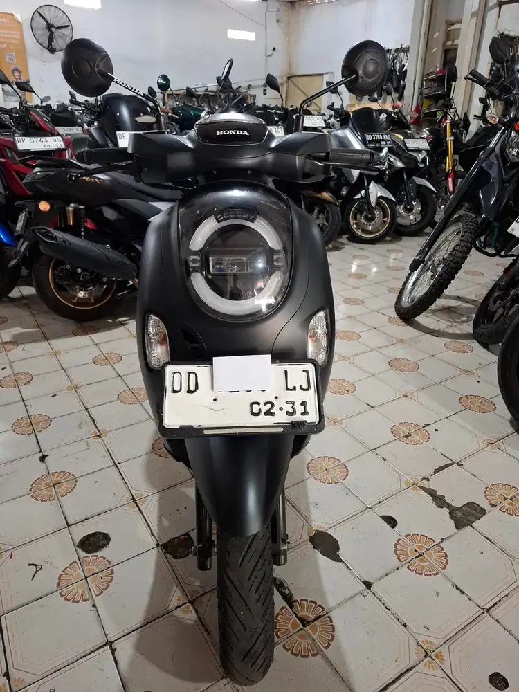 Honda Scoopy 2026 Hitam