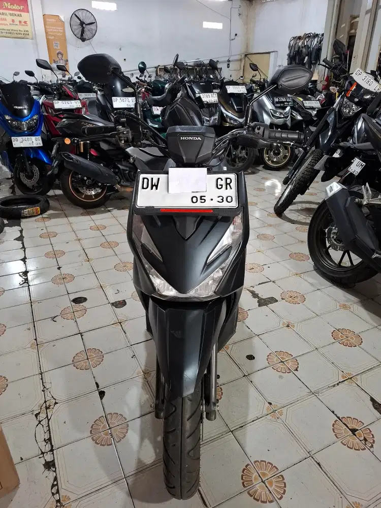Honda Beat Street 2025 Hitam plat DW