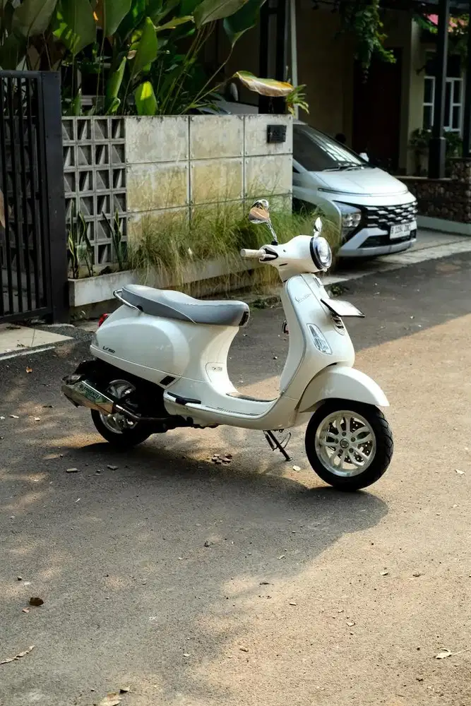 VESPA LX IGET 150cc LED PUTIH 2025