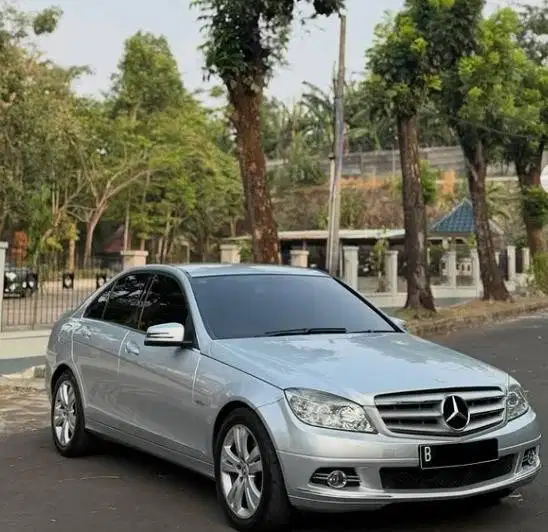 Mercedes-Benz C200 Avantgarde Tahun 2011 Automatic Tiptronic Silver on