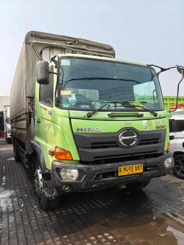 WING BOX HINO 500 FG 235 JP