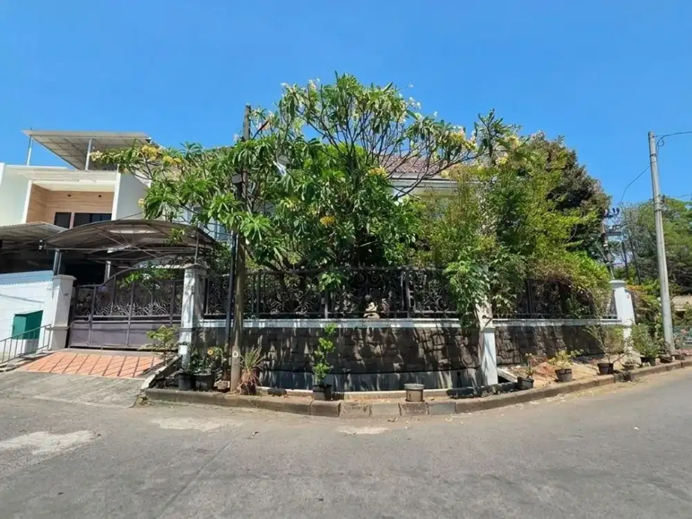 Rumah Mulyosari  STRATEGIS ROW 3 MOBIL