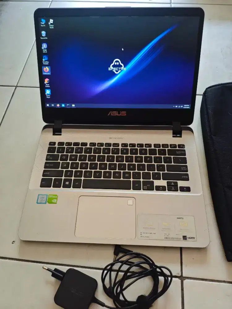 Asus Vivobook A407U i3 gen 7 4gb/1tb HD Graphic 620 Windows 10 Spectre