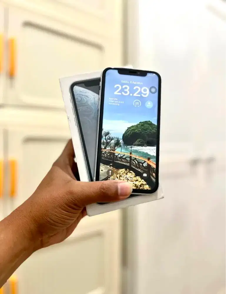 Iphone XR 128GB White Lengkap