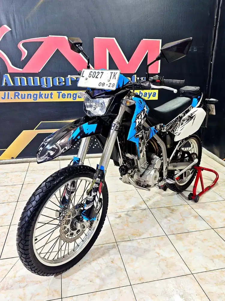 Kawasaki KLX 250cc warna hitam mewah Th 2013. Anugerah Motor Rungkut