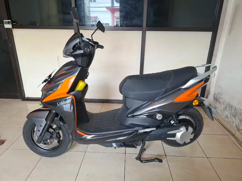 MOTOR LISTRIK LISGO FLASH S1 2026