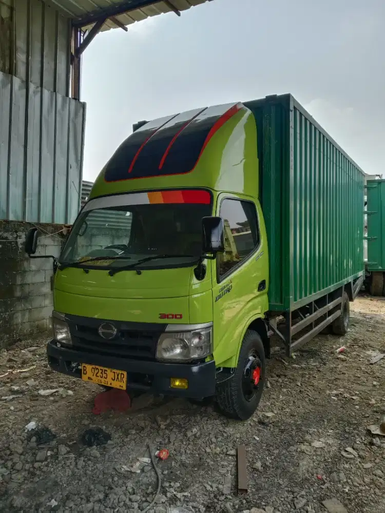 Hino dutro 130 HDL