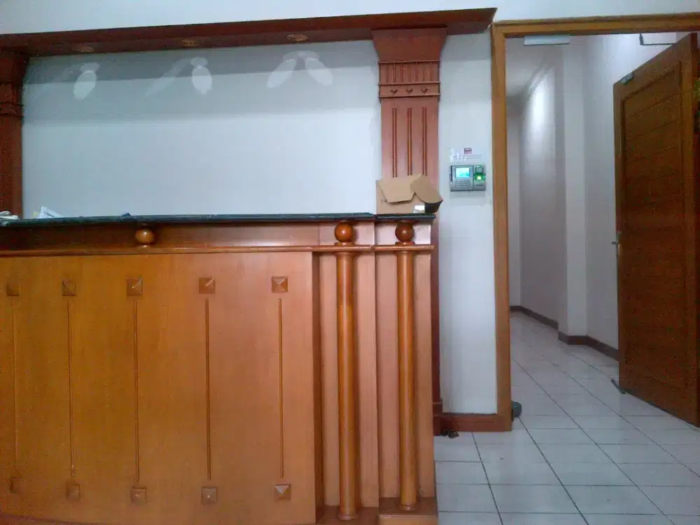 MEJA TERIMA TAMU