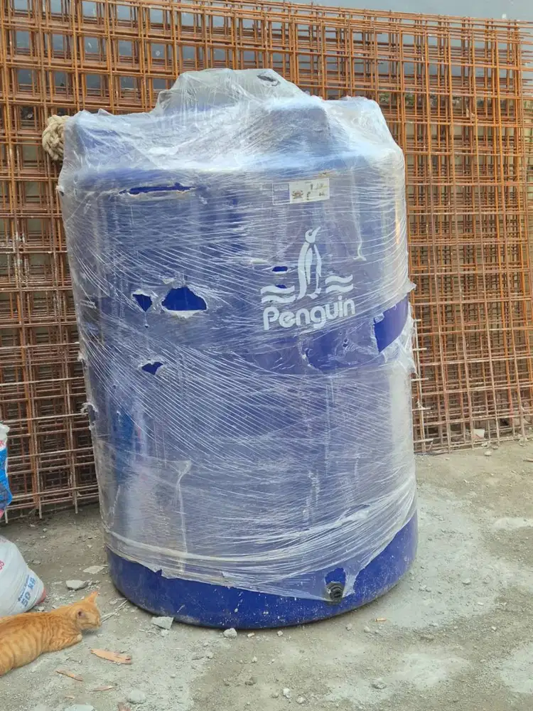 TANGKI AIR PENGUIN TB 160 / 1600LITER