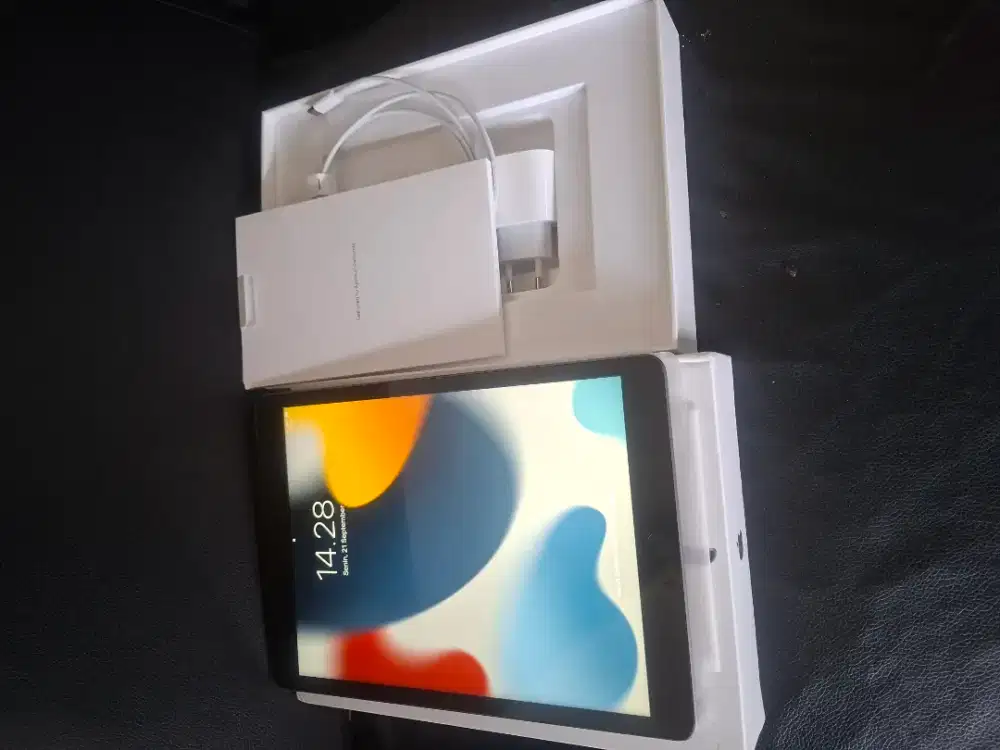 Dijual Ipad 9 64GB Space Grey(Seluler+wifi)